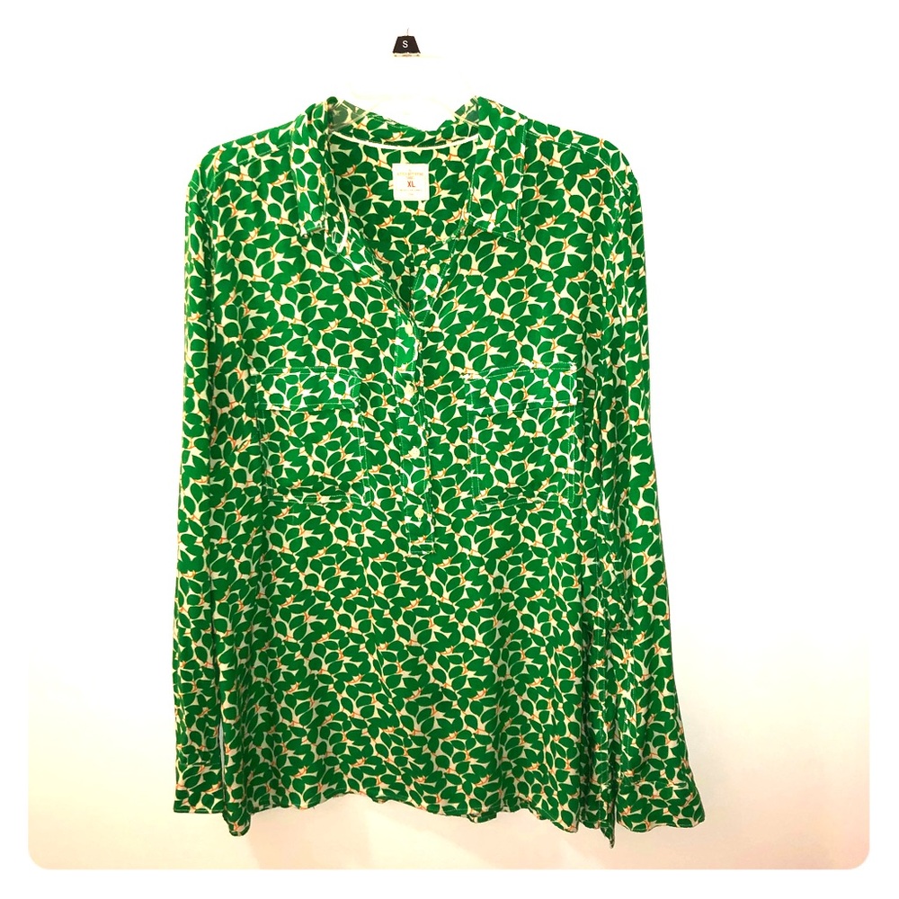 GAP “fitted boyfriend” floral leaf design shirt